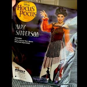 Hocus Pocus Mary Sanderson costume